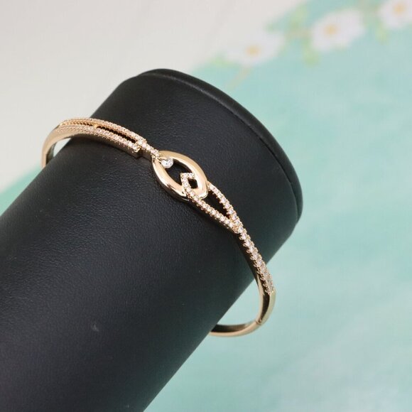 Rose Gold Bangle with Elegant Linked Center and Crystal Detailing, XPBL0565 - Picture 9 of 12